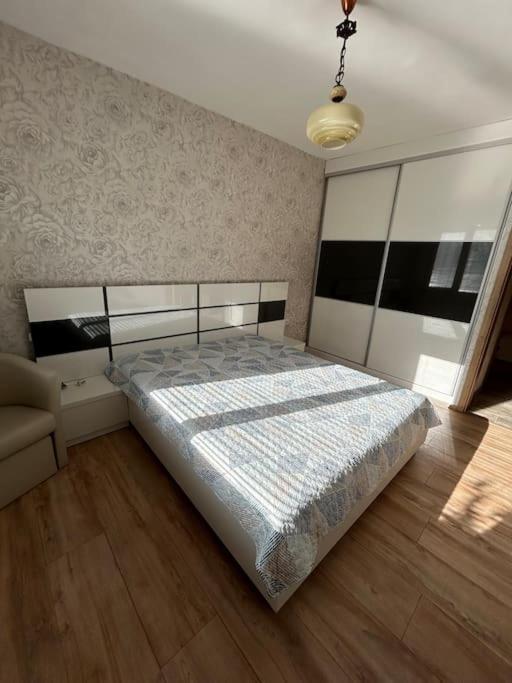 Luxurious Flat Pleven Center Lejlighed Eksteriør billede